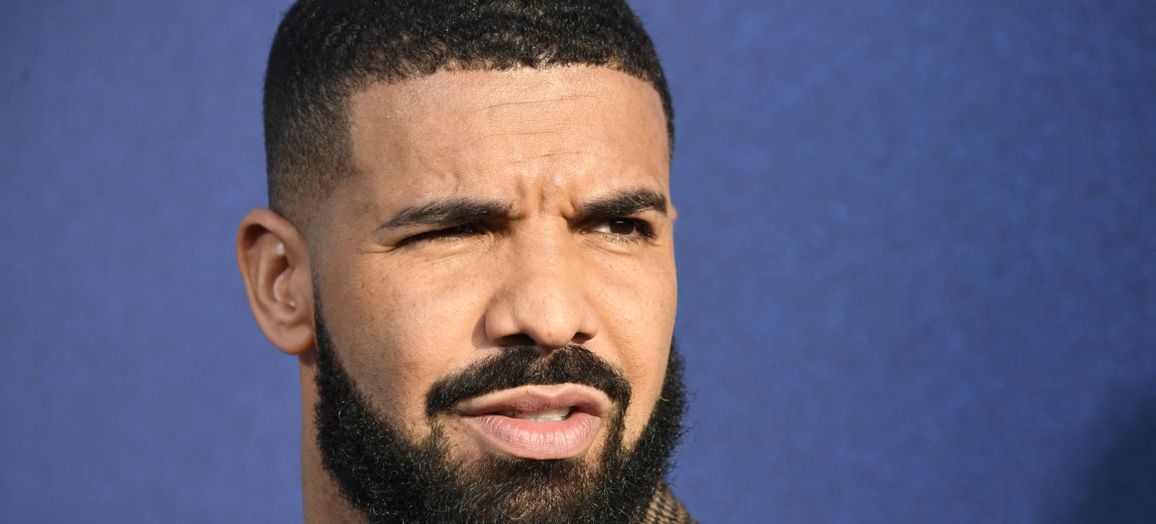 Drake celebra sus 35 años con un fiestón de temática ‘Narcos’ cowboy con un montón de famosos Drake celebra sus 35 años con un fiestón de temática ‘Narcos’ cowboy con un montón de famosos