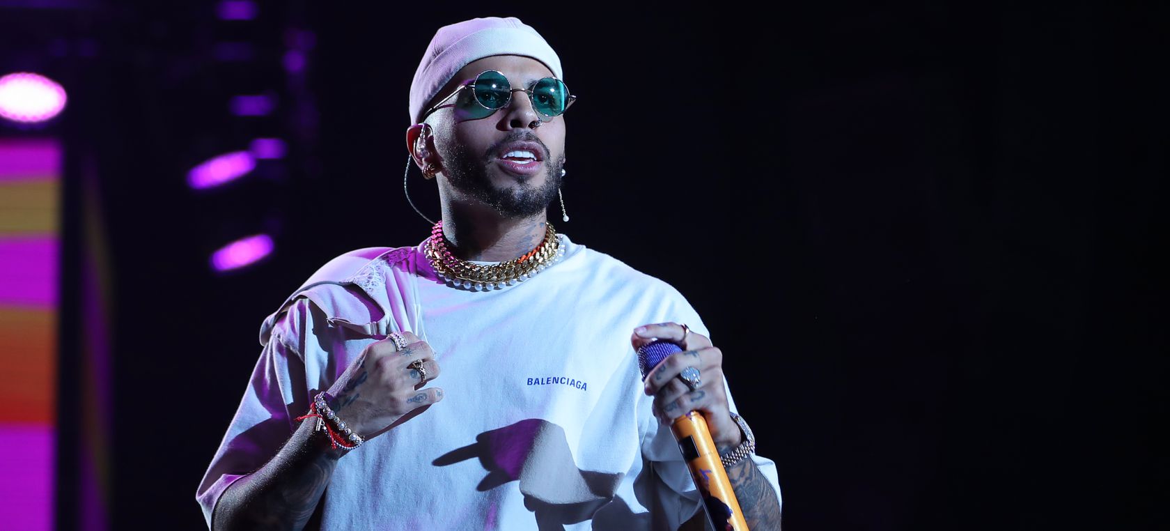 Rauw Alejandro responde a la tiradera de Jhay Cortez con una canción dura : ‘Hunter’ Rauw Alejandro responde a la tiradera de Jhay Cortez con una canción dura : ‘Hunter’