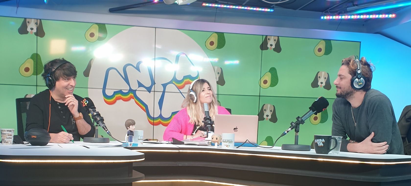 A Manuel Carrasco se le cae la lagrimita al escuchar a su hija en Anda Ya A Manuel Carrasco se le cae la lagrimita al escuchar a su hija en Anda Ya