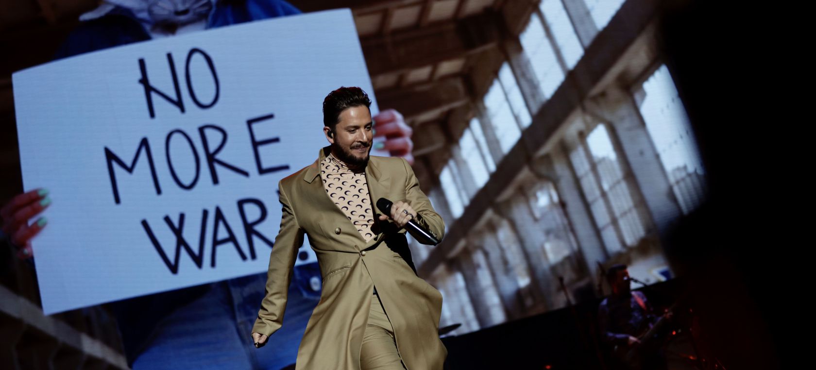 Manuel Carrasco emociona en LOS40 Primavera Pop 2022 cantando 'Qué bonito es querer' Manuel Carrasco emociona en LOS40 Primavera Pop 2022 cantando 'Qué bonito es querer'
