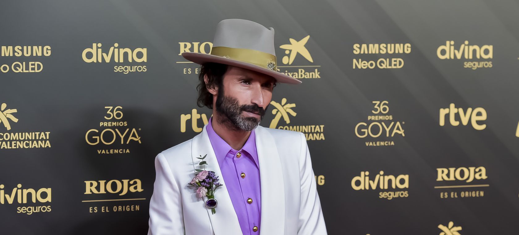 Leiva reafirma su crítica a las redes sociales junto a Nina de Juan en ‘Blancos Fáciles’ Leiva reafirma su crítica a las redes sociales junto a Nina de Juan en ‘Blancos Fáciles’