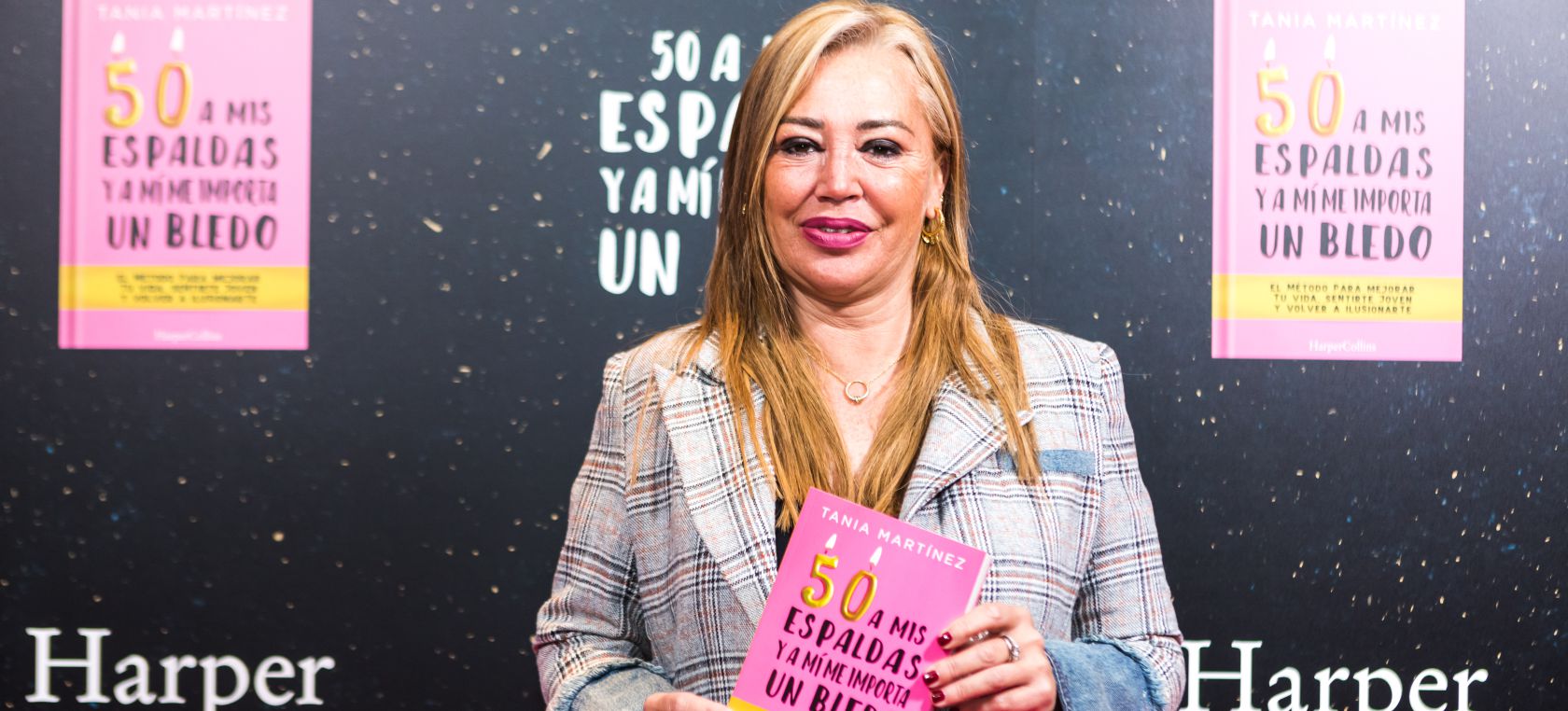 Belén Esteban, rota de dolor tras la operación de tibia y peroné Belén Esteban, rota de dolor tras la operación de tibia y peroné