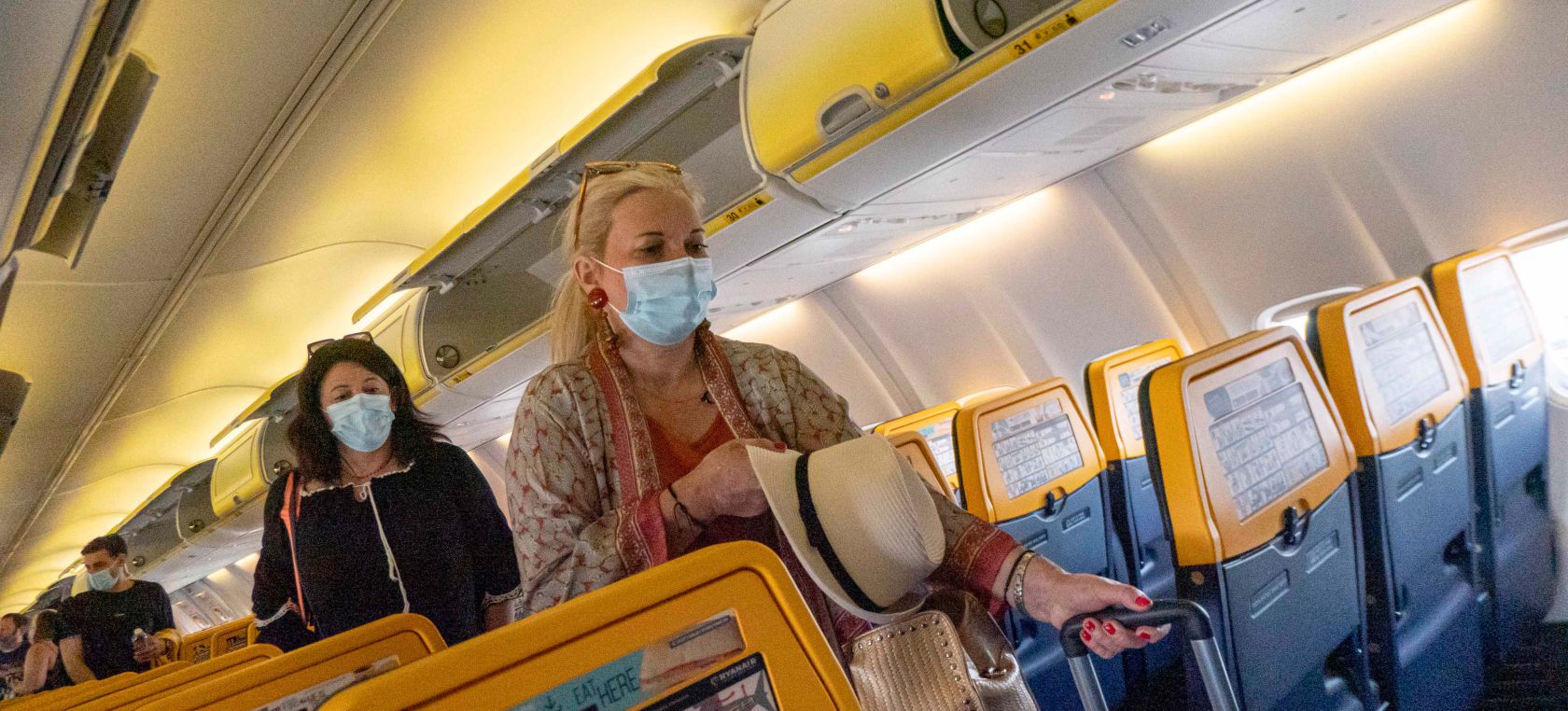 La mascarilla dejará de ser obligatoria en aviones y aeropuertos el próximo 16 de mayo La mascarilla dejará de ser obligatoria en aviones y aeropuertos el próximo 16 de mayo