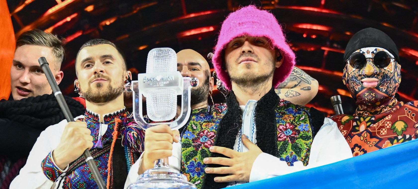 Así ha sido la actuación de Ucrania con la que Kalush Orchestra ha ganado Eurovisión 2022 Así ha sido la actuación de Ucrania con la que Kalush Orchestra ha ganado Eurovisión 2022