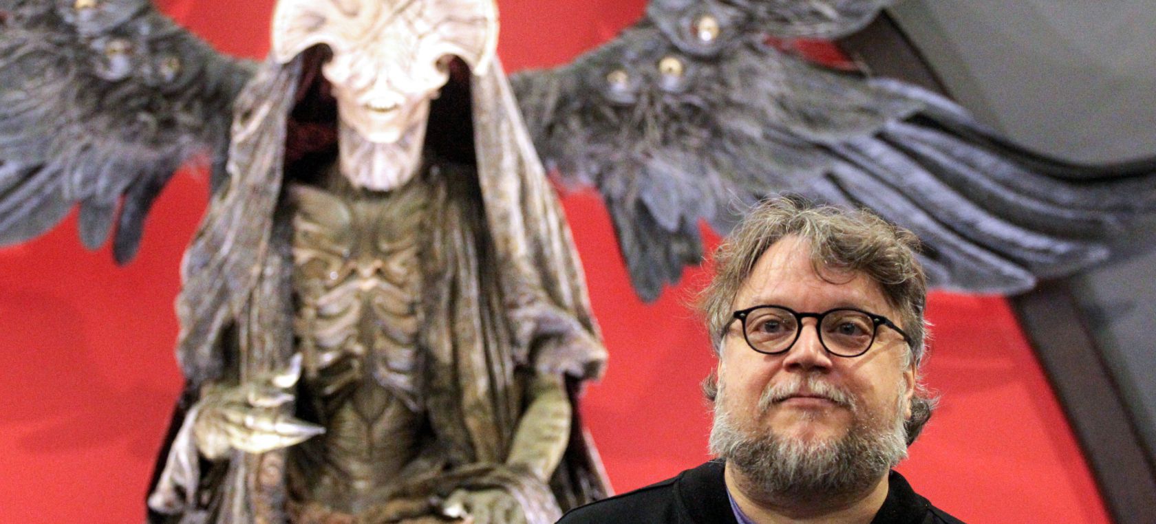 La casa de Guillermo del Toro triunfa (y aterroriza) con sus fotos más reveladoras La casa de Guillermo del Toro triunfa (y aterroriza) con sus fotos más reveladoras
