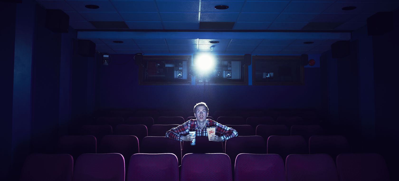 ‘El comensal’, ‘Maigret’ y ‘Sundown’, entre los estrenos de cine del fin de semana del 27 de mayo ‘El comensal’, ‘Maigret’ y ‘Sundown’, entre los estrenos de cine del fin de semana del 27 de mayo