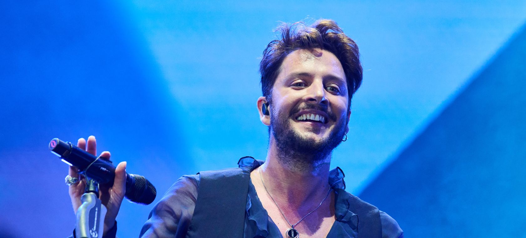 Manuel Carrasco dedica a Elena Huelva una de sus canciones más emotivas Manuel Carrasco dedica a Elena Huelva una de sus canciones más emotivas