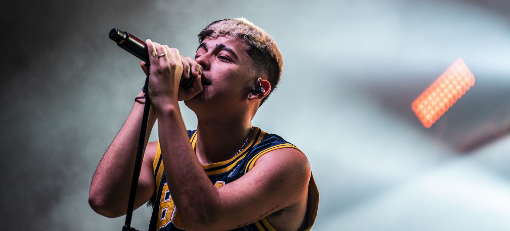 Así suena ‘Un Paso’ de Trueno con J Balvin Así suena ‘Un Paso’ de Trueno con J Balvin