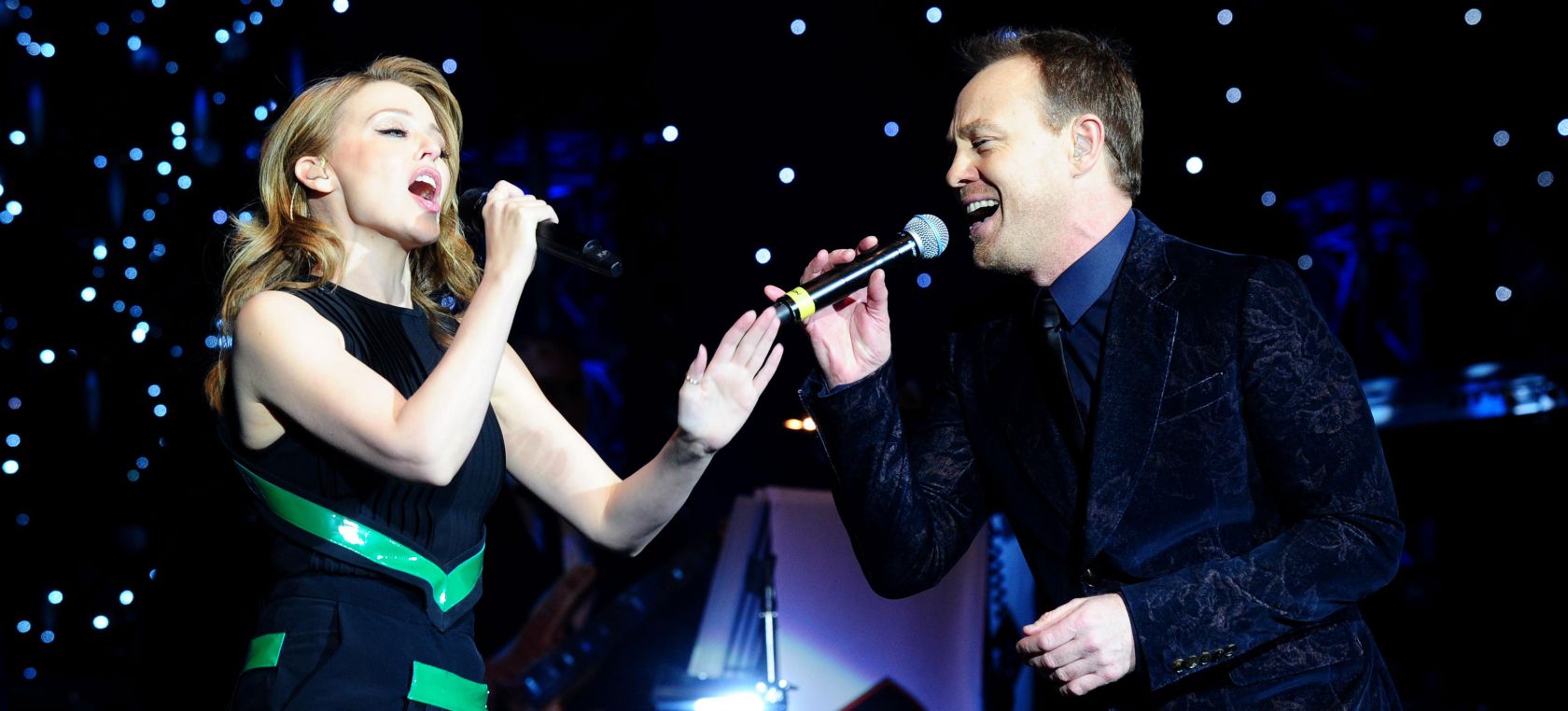 El reencuentro de Kylie Minogue y Jason Donovan para despedir ‘Neighbours’, la serie que los lanzó a la fama El reencuentro de Kylie Minogue y Jason Donovan para despedir ‘Neighbours’, la serie que los lanzó a la fama