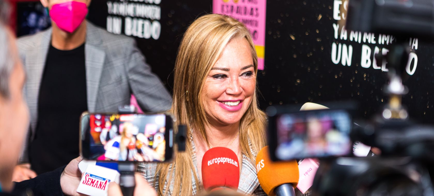 Belén Esteban se convierte en la protagonista más inesperada del concierto de Rosalía en Madrid Belén Esteban se convierte en la protagonista más inesperada del concierto de Rosalía en Madrid