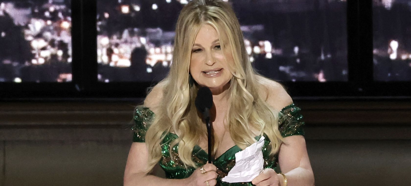 Jennifer Cooldige ganó el Emmy y su discurso fue el más mejor (y no por sus palabras) Jennifer Cooldige ganó el Emmy y su discurso fue el más mejor (y no por sus palabras)