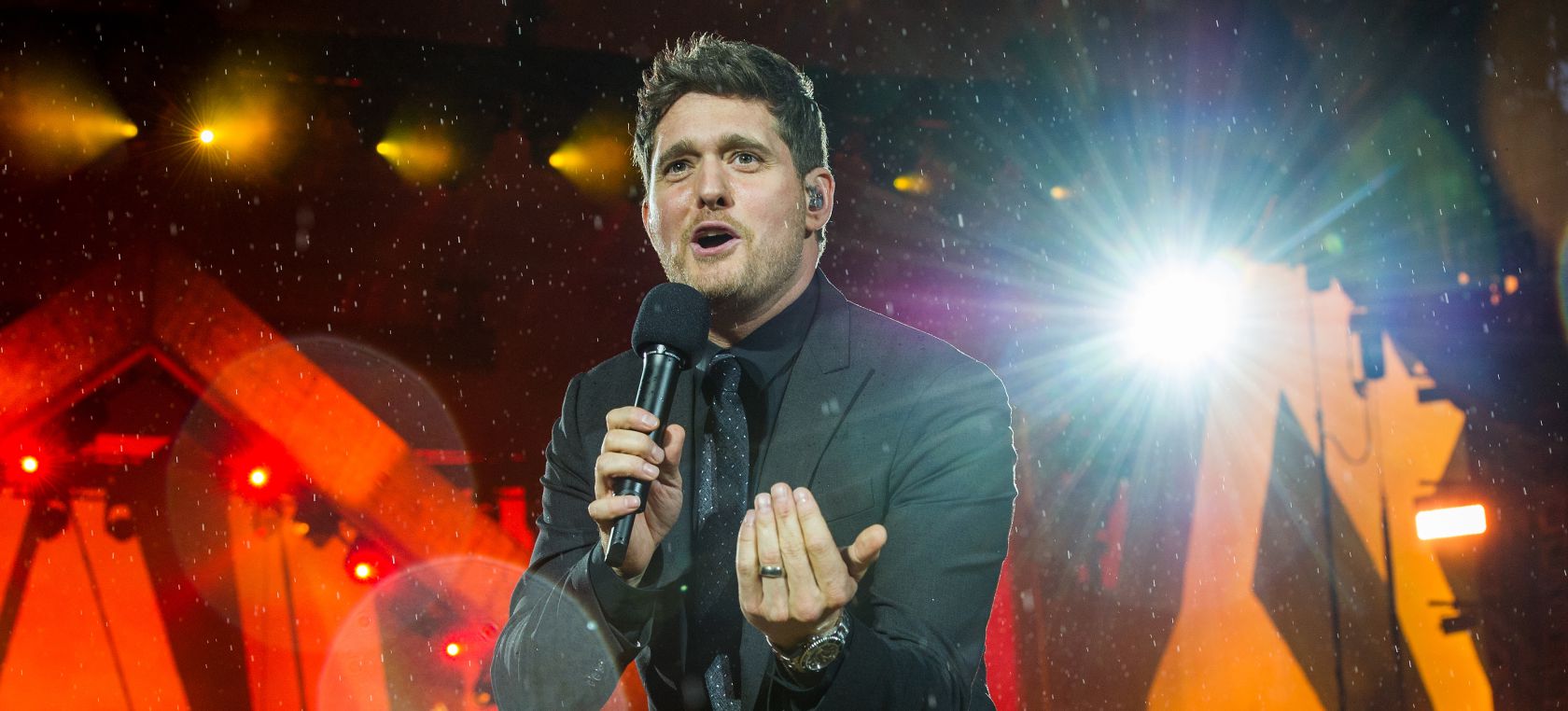 Michael Bublé volverá a España en 2023 con LOS40 Classic como emisora oficial Michael Bublé volverá a España en 2023 con LOS40 Classic como emisora oficial