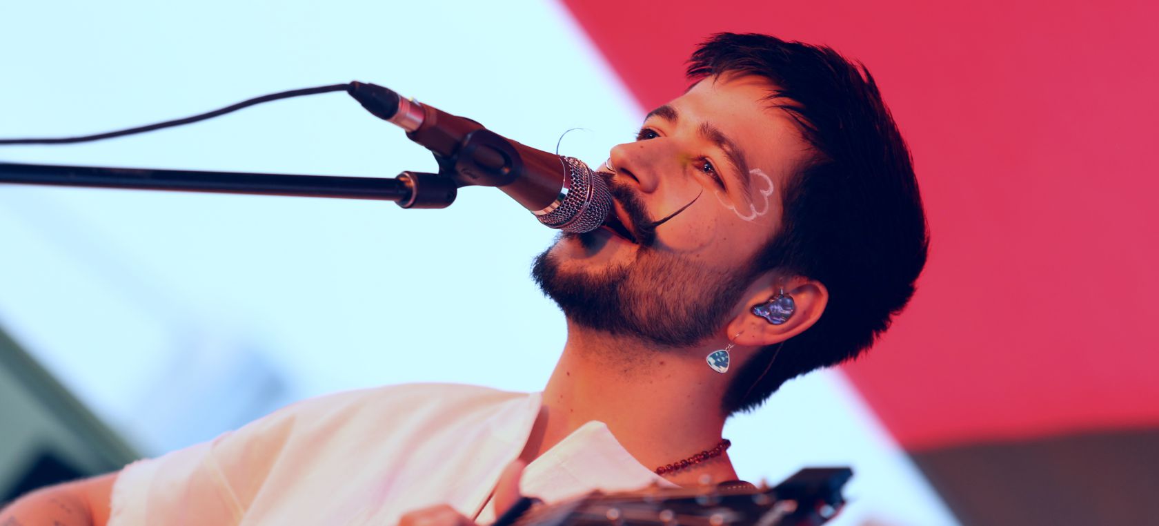 Concierto de Camilo en la Puerta de Alcalá de Madrid: fecha, hora, cómo verlo por streaming y más Concierto de Camilo en la Puerta de Alcalá de Madrid: fecha, hora, cómo verlo por streaming y más
