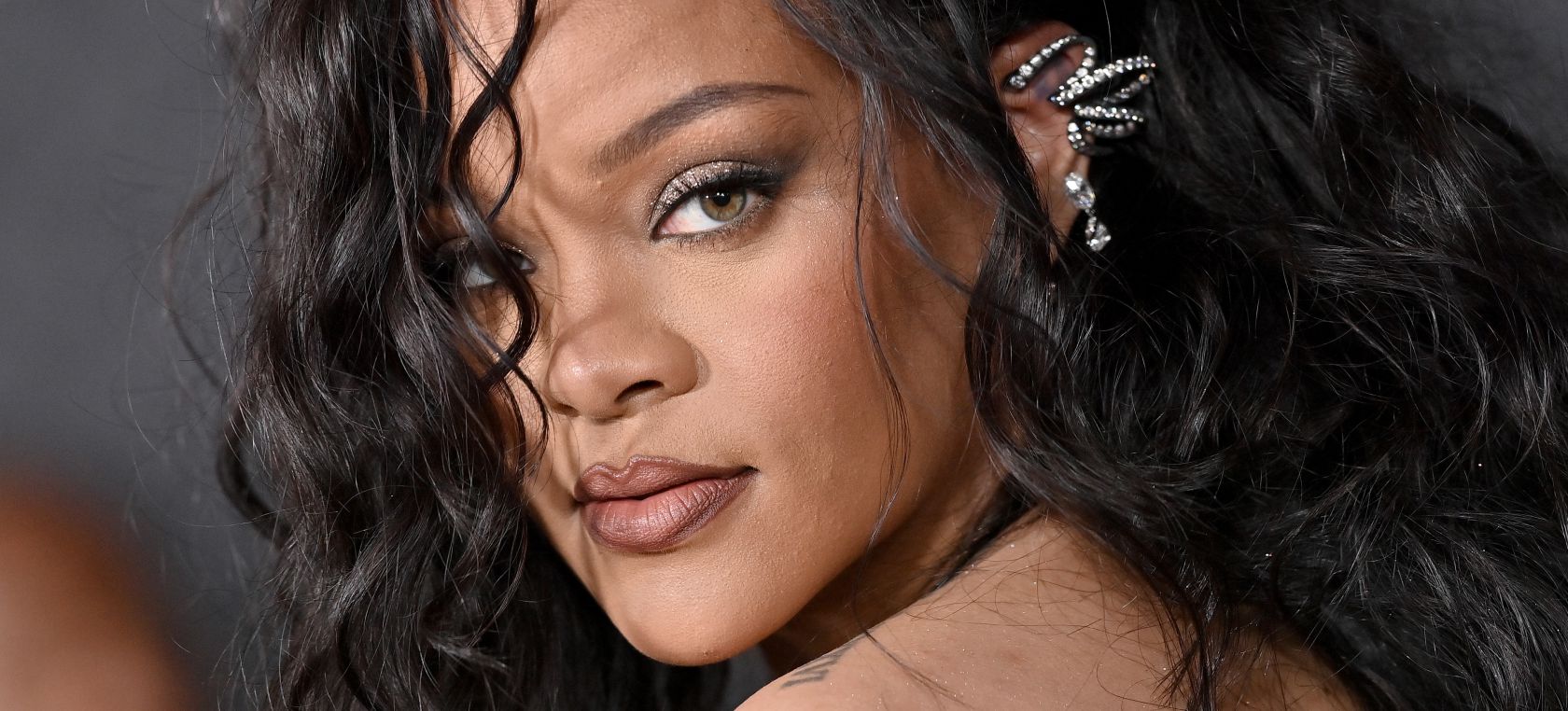 Rihanna, Manuel Turizo, María Becerra y Rauw Alejandro se despiden de octubre con sus nuevas canciones Rihanna, Manuel Turizo, María Becerra y Rauw Alejandro se despiden de octubre con sus nuevas canciones