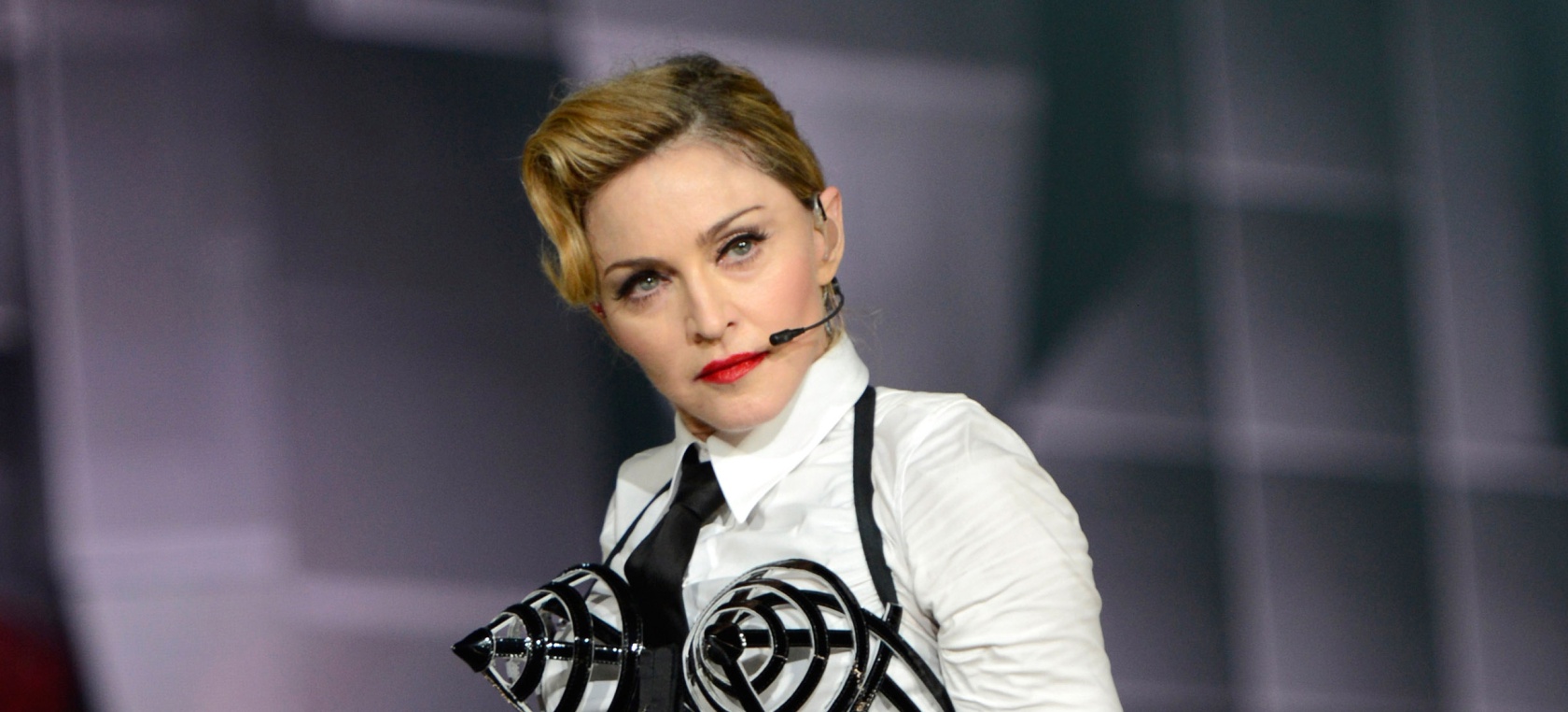 Madonna: Con ‘MDNA Tour’ llegó el escándalo… y los millones Madonna: Con ‘MDNA Tour’ llegó el escándalo… y los millones
