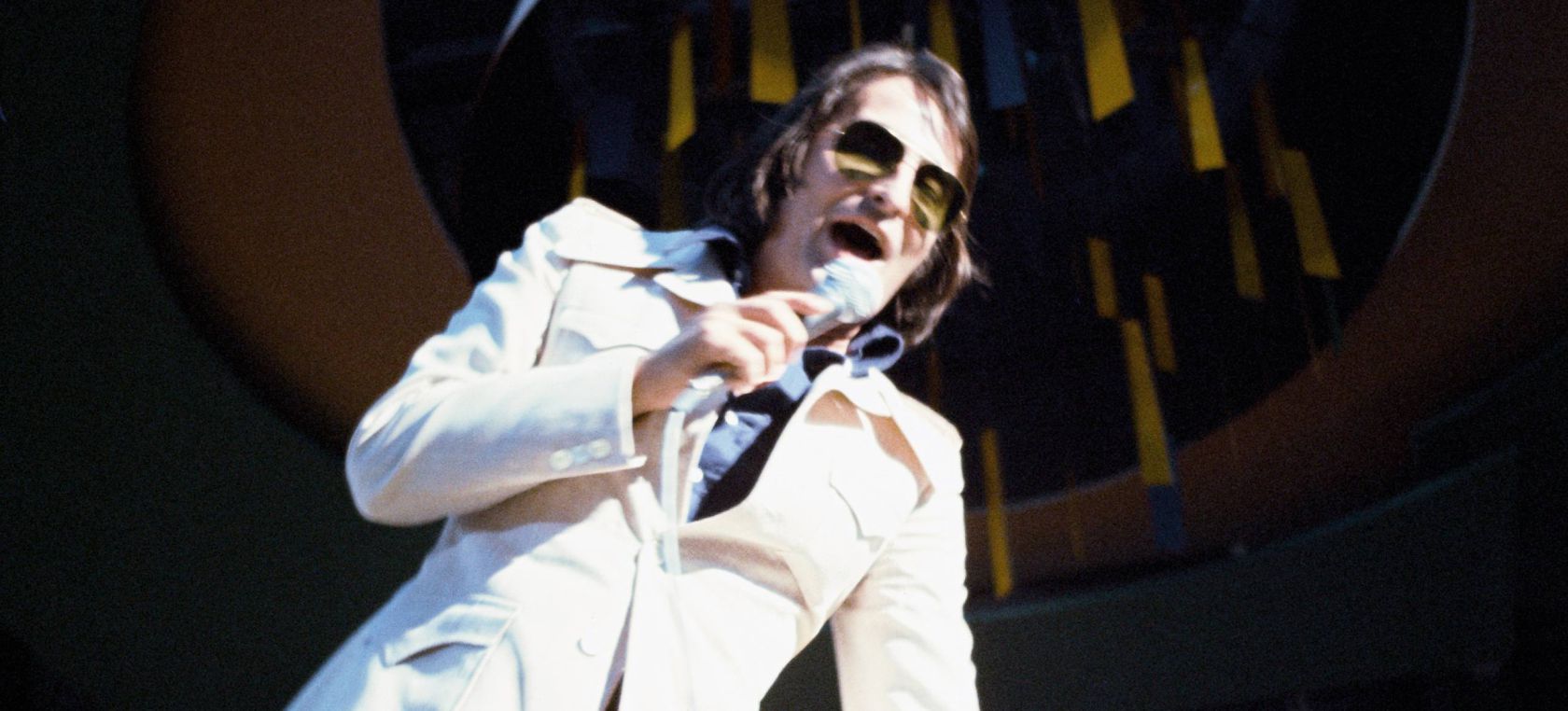 Valencia rinde homenaje a Nino Bravo en el 50 aniversario de su muerte con un concierto gratuito Valencia rinde homenaje a Nino Bravo en el 50 aniversario de su muerte con un concierto gratuito