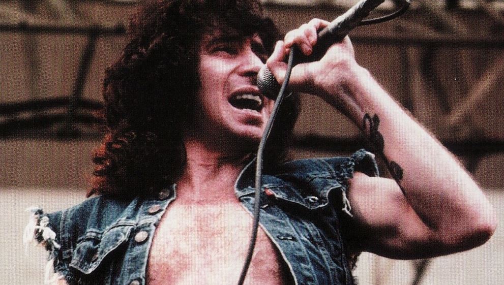 Nace Bon Scott (AC/DC) Nace Bon Scott (AC/DC)