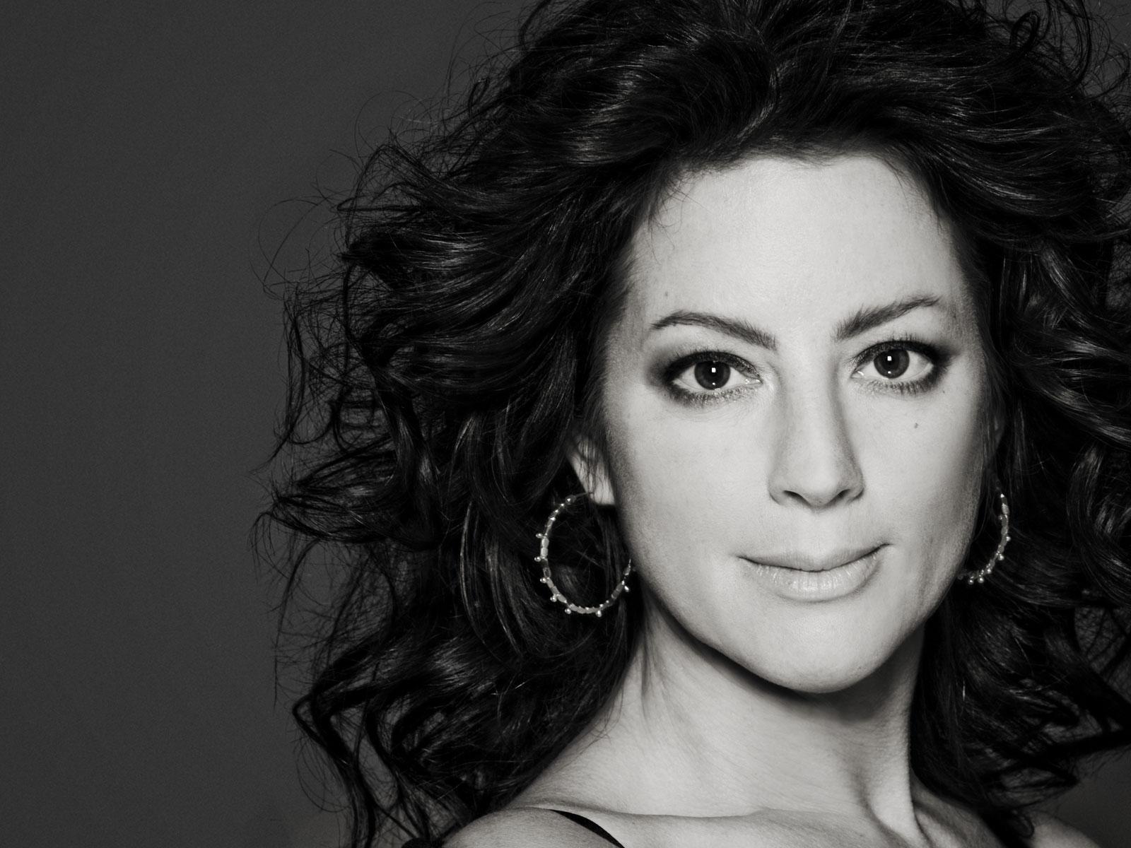Nace Sarah McLachlan Nace Sarah McLachlan