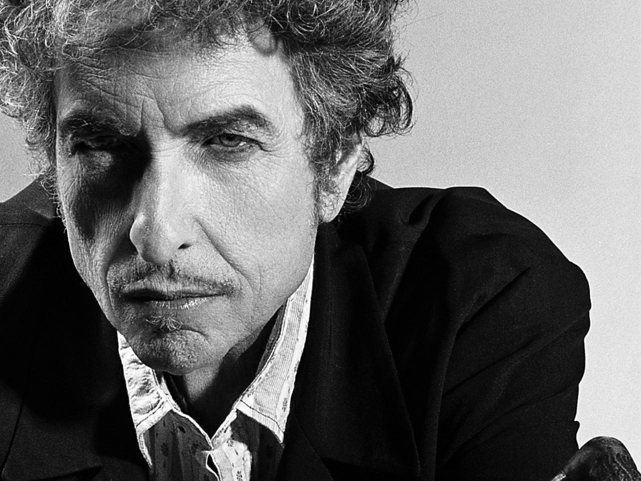 Una oyente de Wake UP! derrama una cerveza sobre Bob Dylan Una oyente de Wake UP! derrama una cerveza sobre Bob Dylan