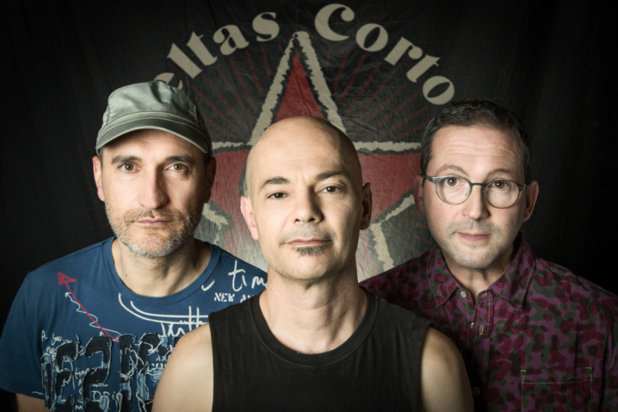Celebramos los #25deM80 en Barcelona con Celtas Cortos en concierto Celebramos los #25deM80 en Barcelona con Celtas Cortos en concierto