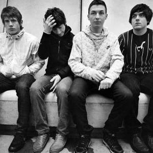 Arctic Monkeys estrenó anoche en Londres la película de su directo