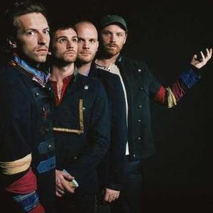 Chris Martin, de Coldplay, colabora con Natalie Imbruglia