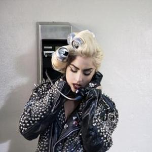 M.I.A. pone a parir a Lady Gaga