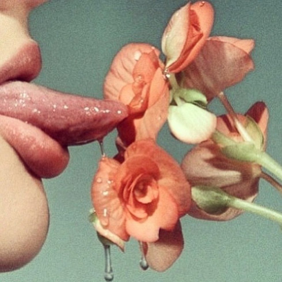 El Instagram de la novia de Robert Pattinson, una auténtica galería de arte