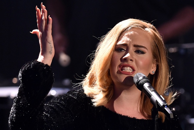 ¿Interpretará Rebel Wilson a Adele en el cine?