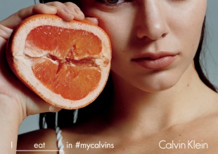 Kendall Jenner protagoniza la campaña más erótica de Calvin Klein