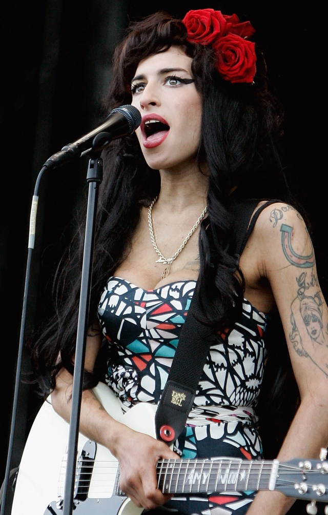 Amy Winehouse sigue inspirando a las grandes marcas de moda