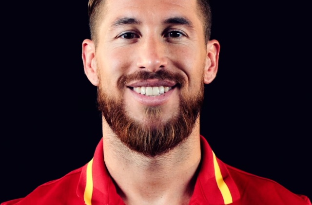 Sergio Ramos canta el Himno Oficial de la Selección Española