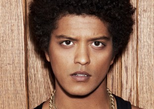 Todo lo que sabemos (por el momento) sobre el nuevo disco de Bruno Mars