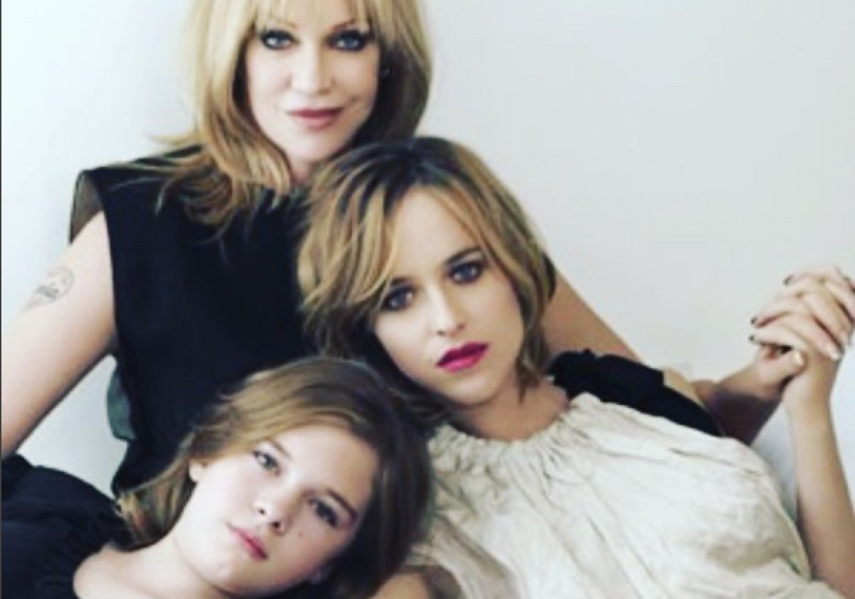 Melanie Griffith con sus dos hijas: Dakota y Stella