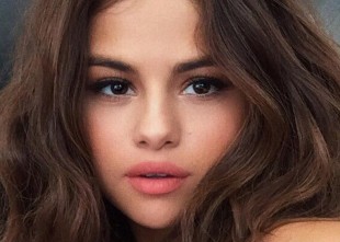 Una famosa actriz se ha convertido en el gran apoyo de Selena Gomez