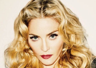 La polémica adopción de Madonna y la película revolución