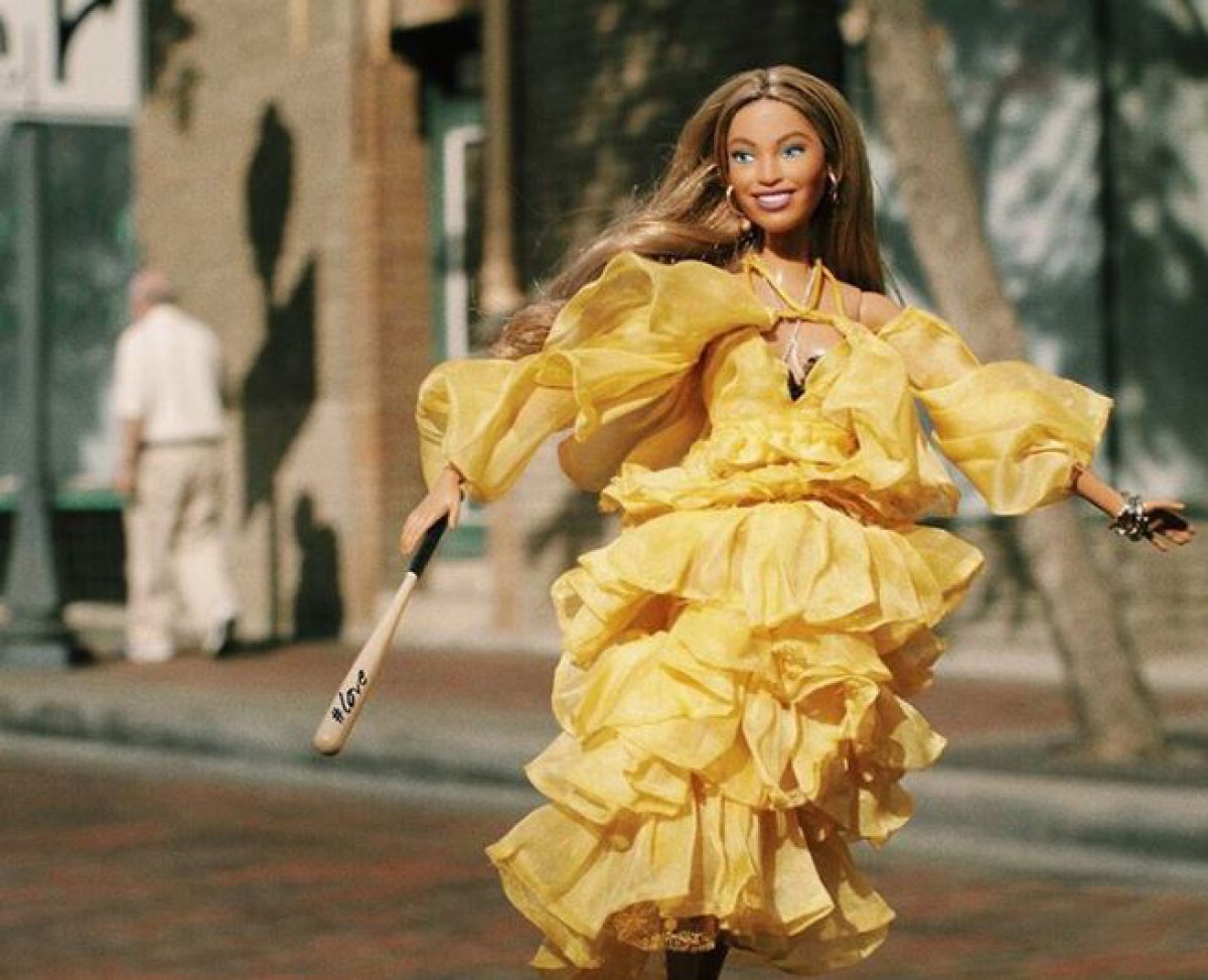 Visto en Instagram: los estilimos de Beyoncé en una Barbieyoncé