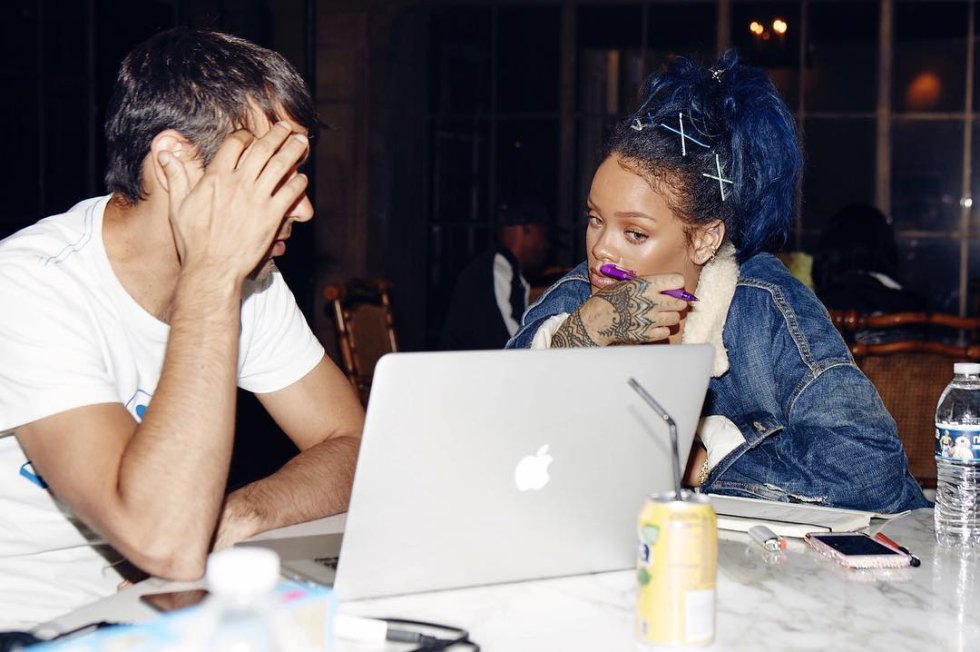Rihanna celebra un año de ‘Anti’ con este álbum de fotos