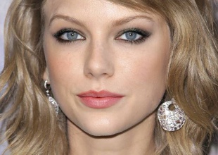 Así sería la cara fusionada de Taylor Swift y Emma Stone