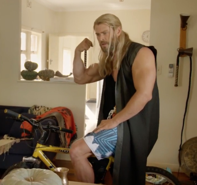 Thor vuelve a compartir un vídeo de su vida cotidiana