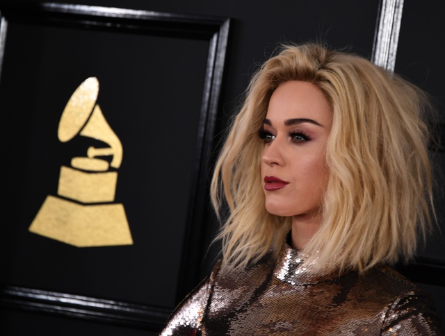 Katy Perry lanza una colección de maquillaje inspirada en las sirenas |  Moda y Belleza | LOS40