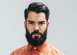 Una foto del cantante de Supersubmarina le muestra muy recuperado