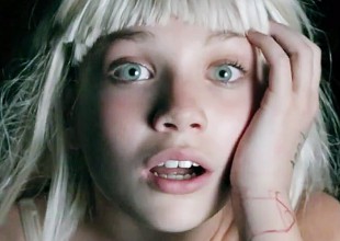 La niña de Sia debuta en el cine (como esperábamos)
