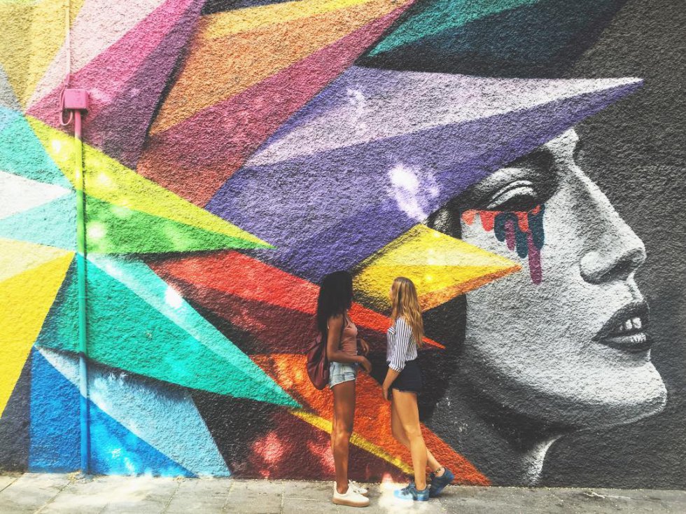 Jaden Smith y Úrsula Corberó flipan con el arte callejero