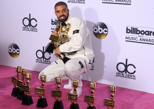 Drake rompe el record de Adele en unos Billboard Awards con nostalgia de ‘Titanic’ y Cher
