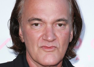 Tarantino da su brazo a torcer y se casa con una cantante