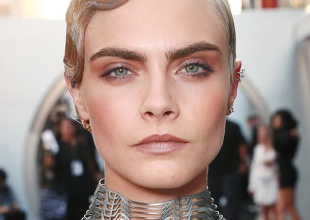 Cara Delevingne pasa mucho de una de sus películas más famosas