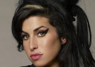 Hace 10 años se iniciaba la crisis mundial y Amy Winehouse sufría su primera sobredosis