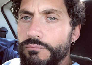 Hiba Abouk y Paco León comparten uno de esos videoclips que no dejan indiferente
