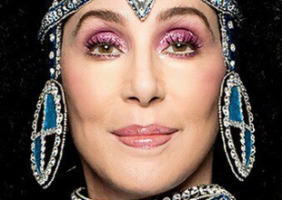 Cher se corona como la reina de Twitter llamando “zorra” a una usuaria